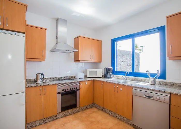 Aitonita Playa Blanca (Lanzarote)