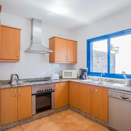 Aitonita Playa Blanca (Lanzarote)